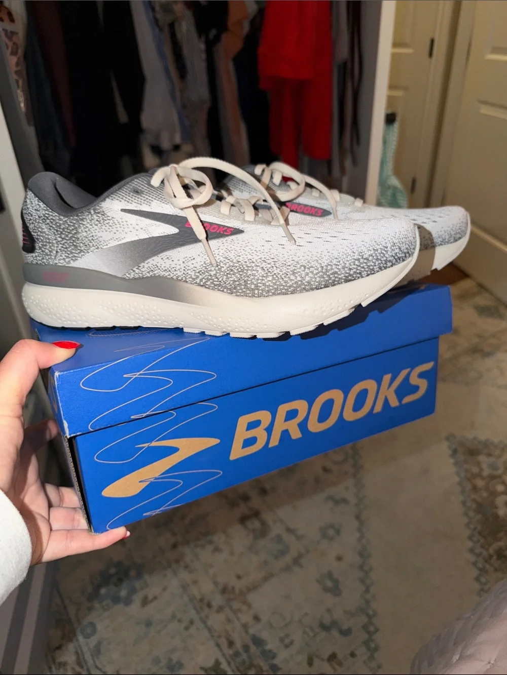 Brooks Ghost 16